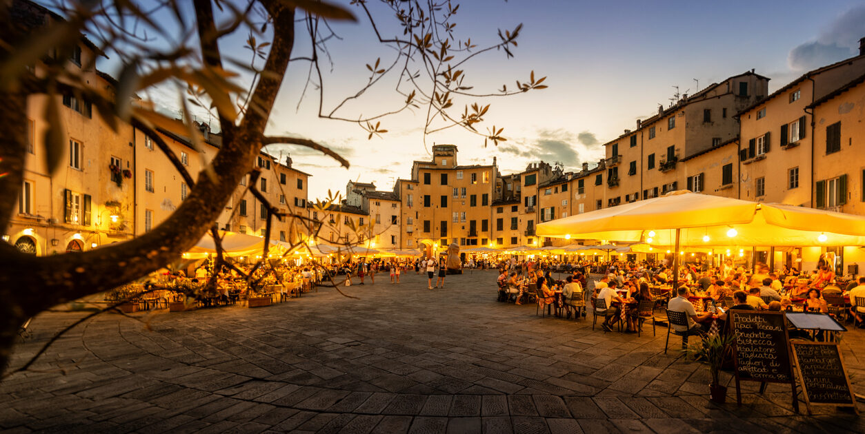 holidays lucca