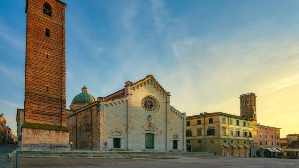 Pietrasanta-italy.jpg