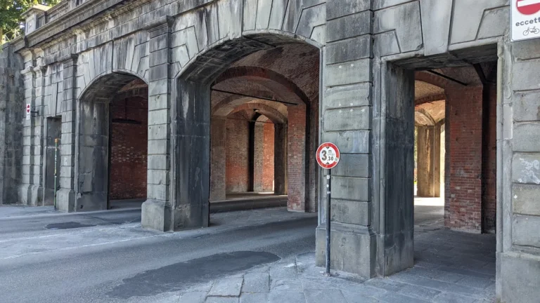 Porta Sant'Anna in Lucca