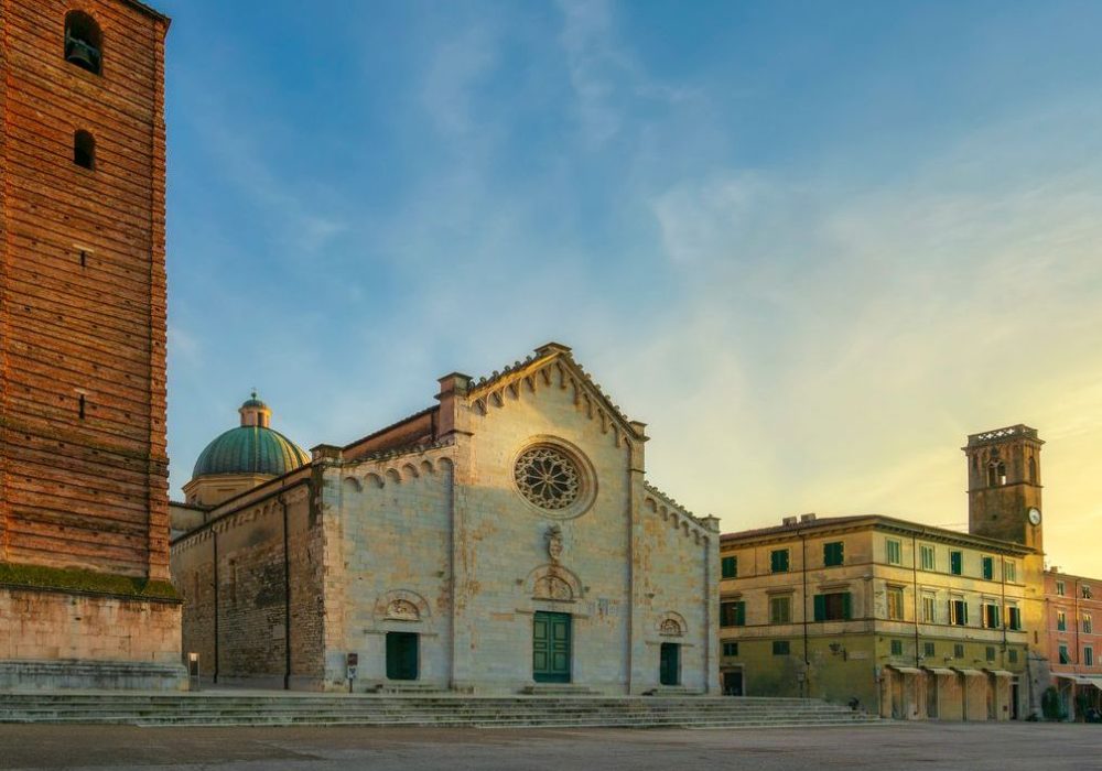Pietrasanta-italy.jpg