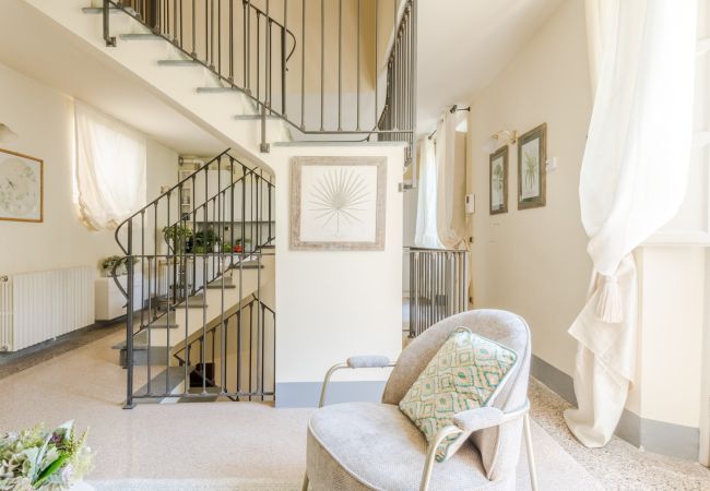 Apartment in Lucca - The Arnolfini Portrait Apartment Apartment in Lucca - The Arnolfini Portrait Apartment