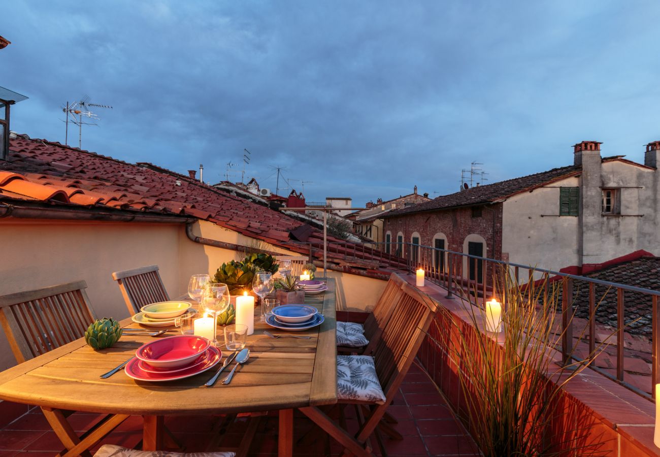 Terrazza Santa Croce Apartments in Lucca