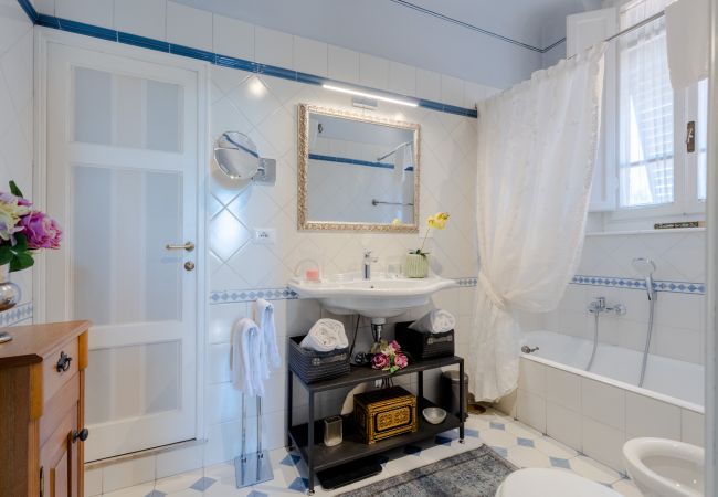 Apartment in Lucca - Casa Emy Apartment in Lucca - Casa Emy