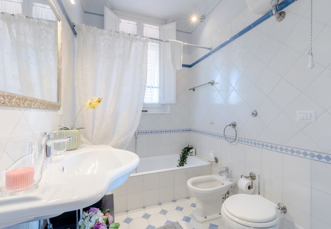 Apartment in Lucca - Casa Emy Apartment in Lucca - Casa Emy