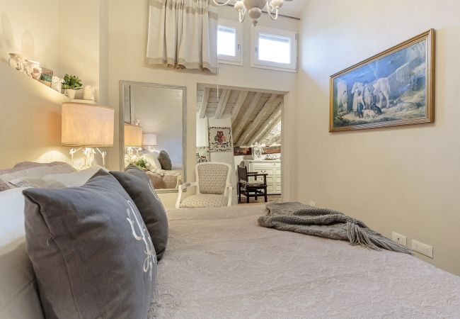 Apartment in Lucca - Casa Uccellini Apartment in Lucca - Casa Uccellini