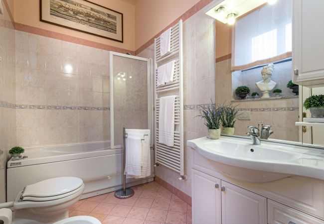 Apartment in Lucca - Casa Opera Apartment in Lucca - Casa Opera