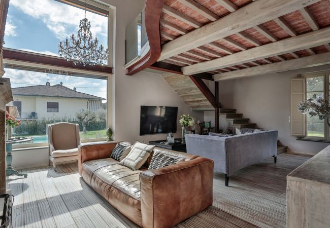 Villa in Orentano - Villa Otto Villa in Orentano - Villa Otto