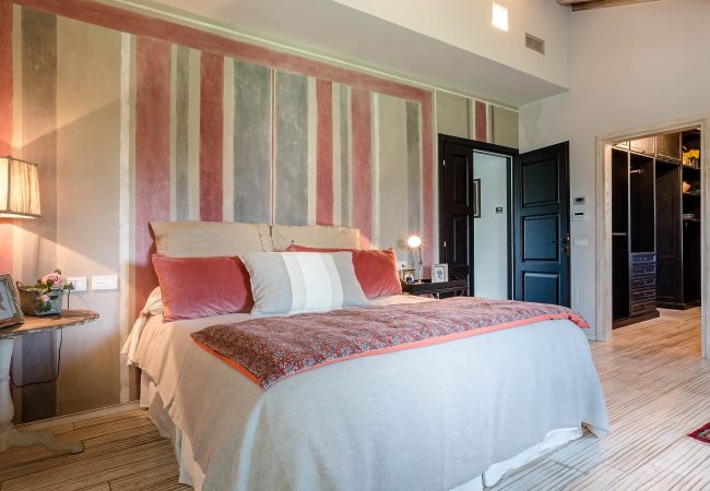 Villa in Orentano - Villa Otto Villa in Orentano - Villa Otto
