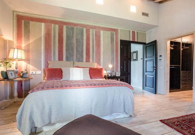 Villa in Orentano - Villa Otto Villa in Orentano - Villa Otto
