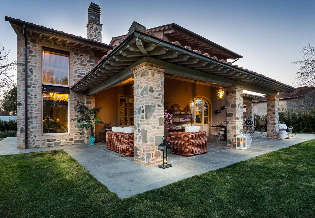 Villa in Orentano - Villa Otto Villa in Orentano - Villa Otto