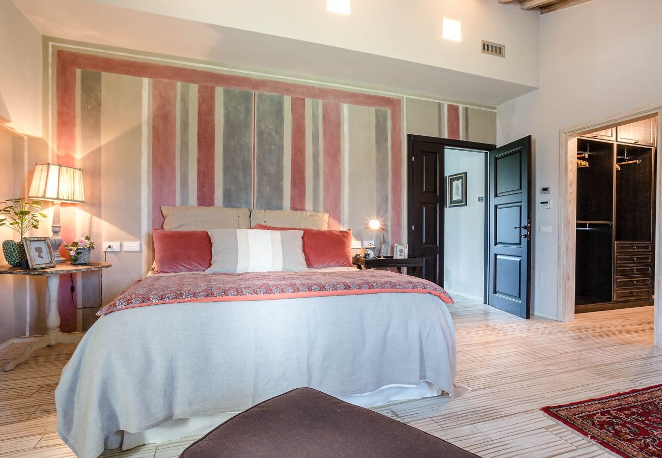 Villa in Orentano - Villa Otto Villa in Orentano - Villa Otto