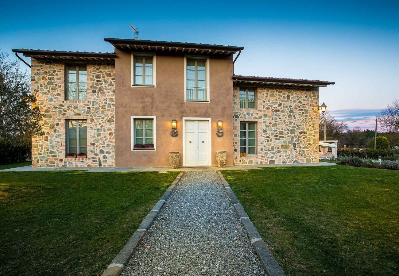 Villa in Orentano - Villa Otto Villa in Orentano - Villa Otto