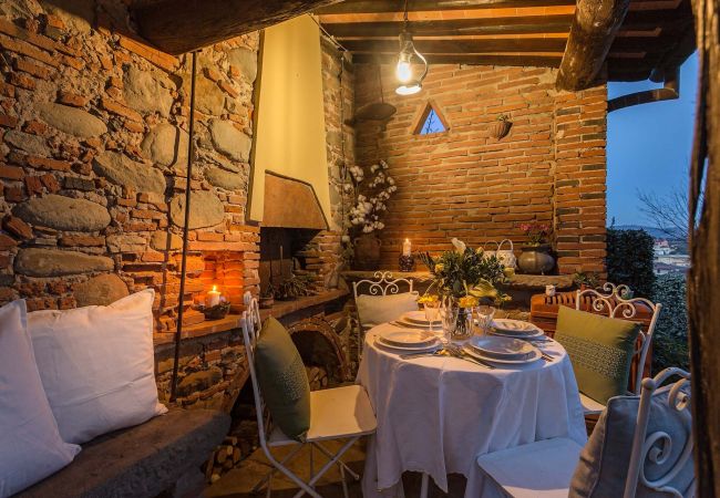 Villa in Uzzano - Rosyabate Cottage Villa in Uzzano - Rosyabate Cottage