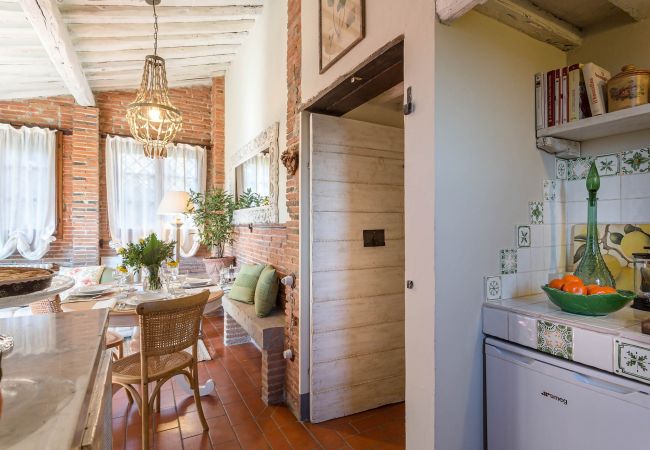 Villa in Uzzano - Rosyabate Cottage Villa in Uzzano - Rosyabate Cottage