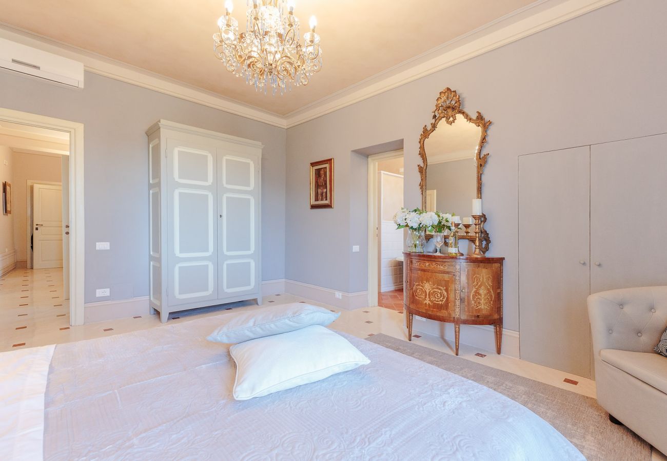 Villa in Maggiano - Villa Medea Villa in Maggiano - Villa Medea