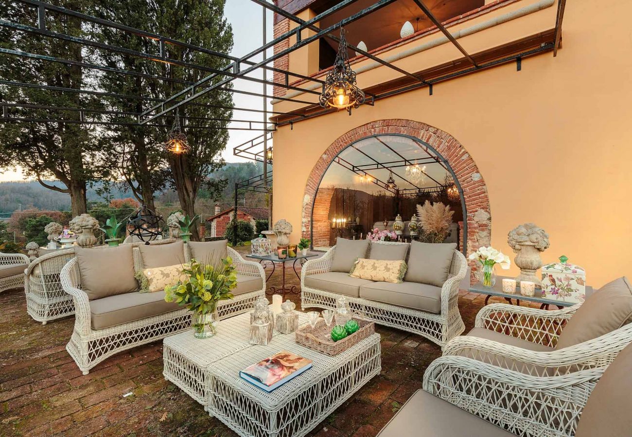 Villa in Maggiano - Villa Medea Villa in Maggiano - Villa Medea