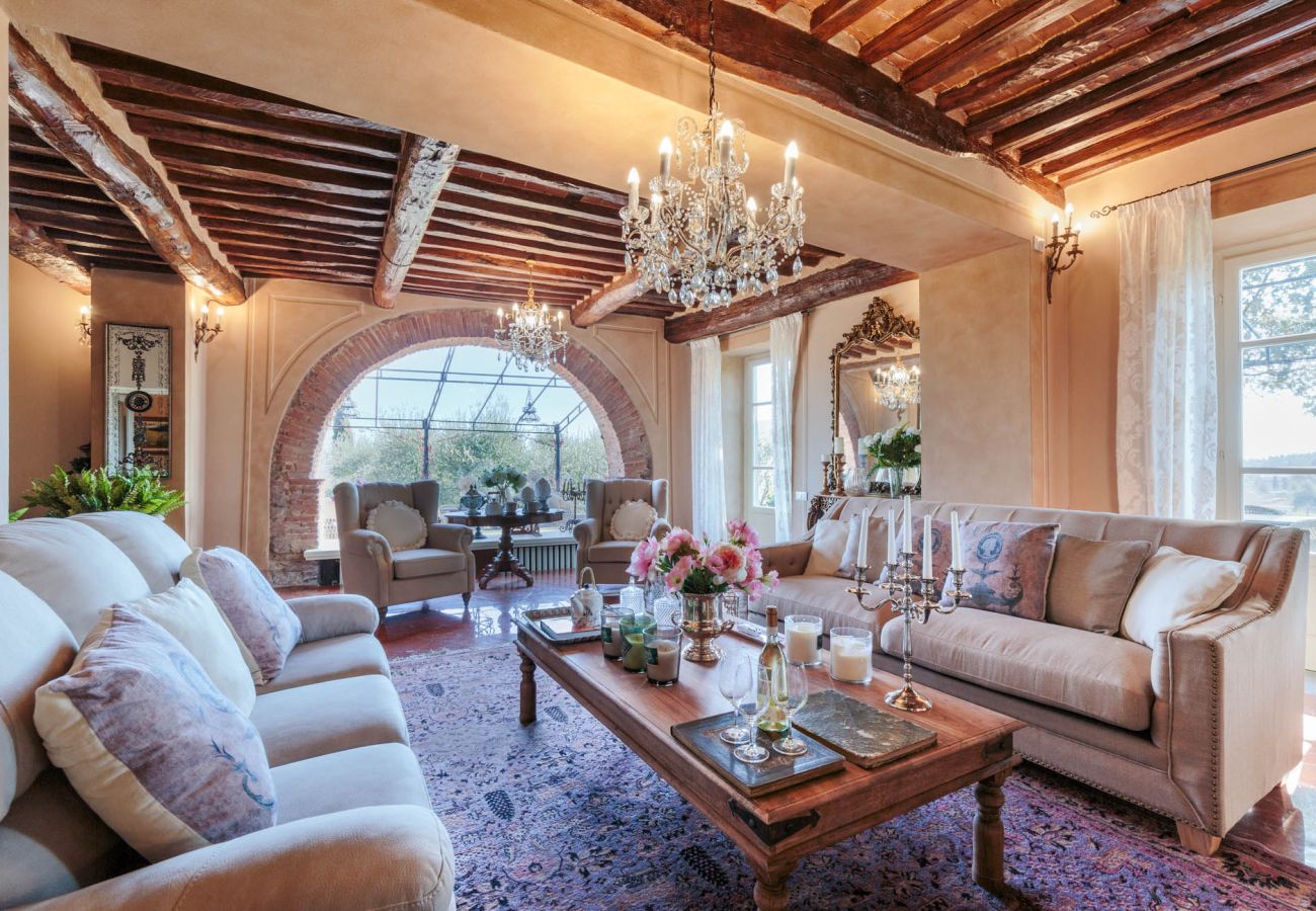 Villa in Maggiano - Villa Medea Villa in Maggiano - Villa Medea