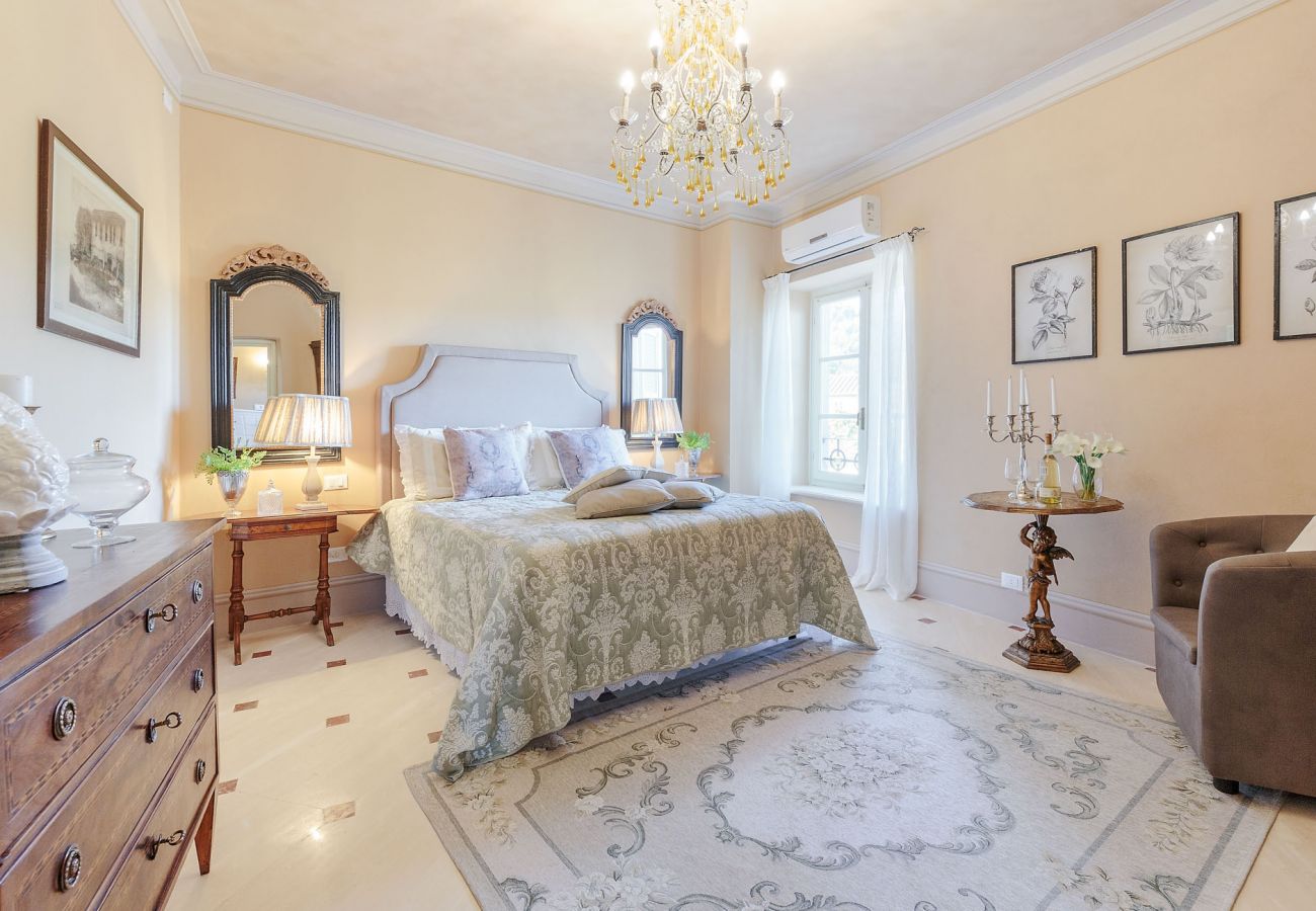 Villa in Maggiano - Villa Medea Villa in Maggiano - Villa Medea