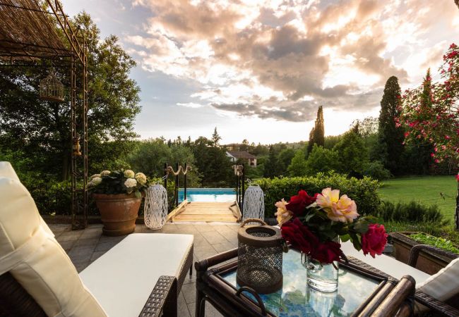 Villa in Pescia - Cottage Nanni Villa in Pescia - Cottage Nanni