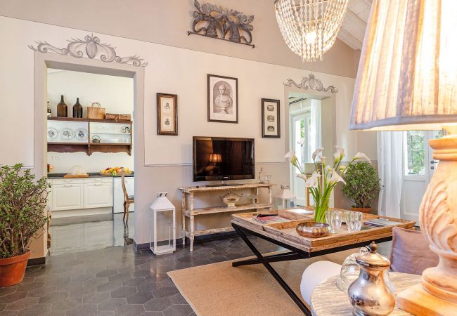 Villa in Pescia - Cottage Nanni Villa in Pescia - Cottage Nanni