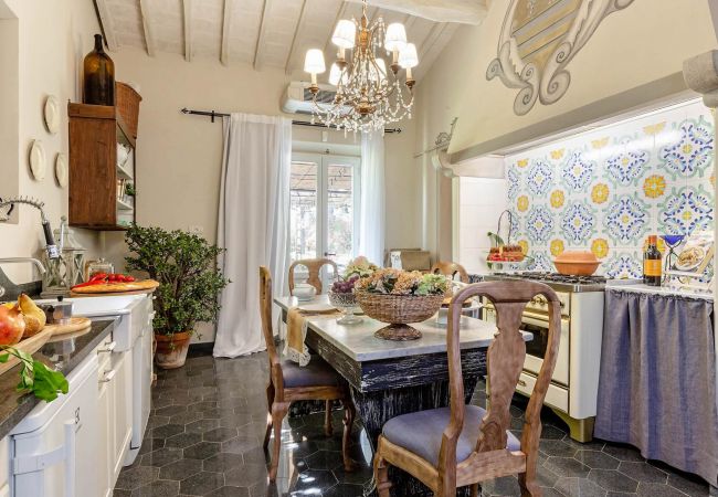 Villa in Pescia - Cottage Nanni Villa in Pescia - Cottage Nanni