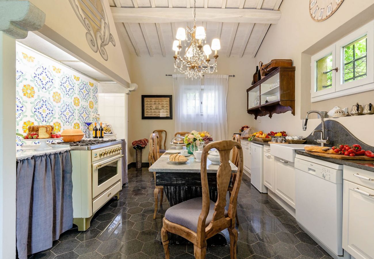 Villa in Pescia - Cottage Nanni Villa in Pescia - Cottage Nanni