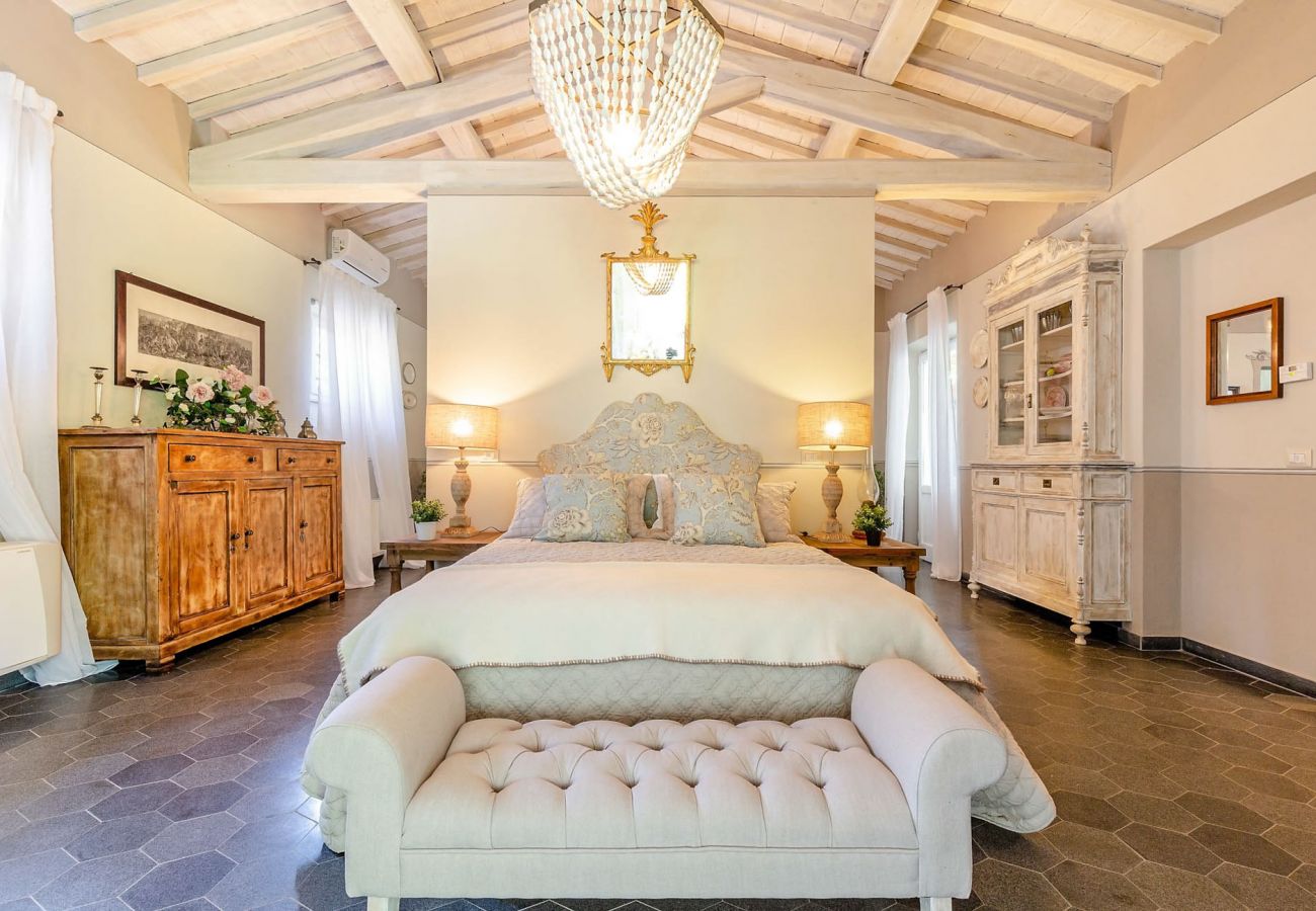 Villa in Pescia - Cottage Nanni Villa in Pescia - Cottage Nanni