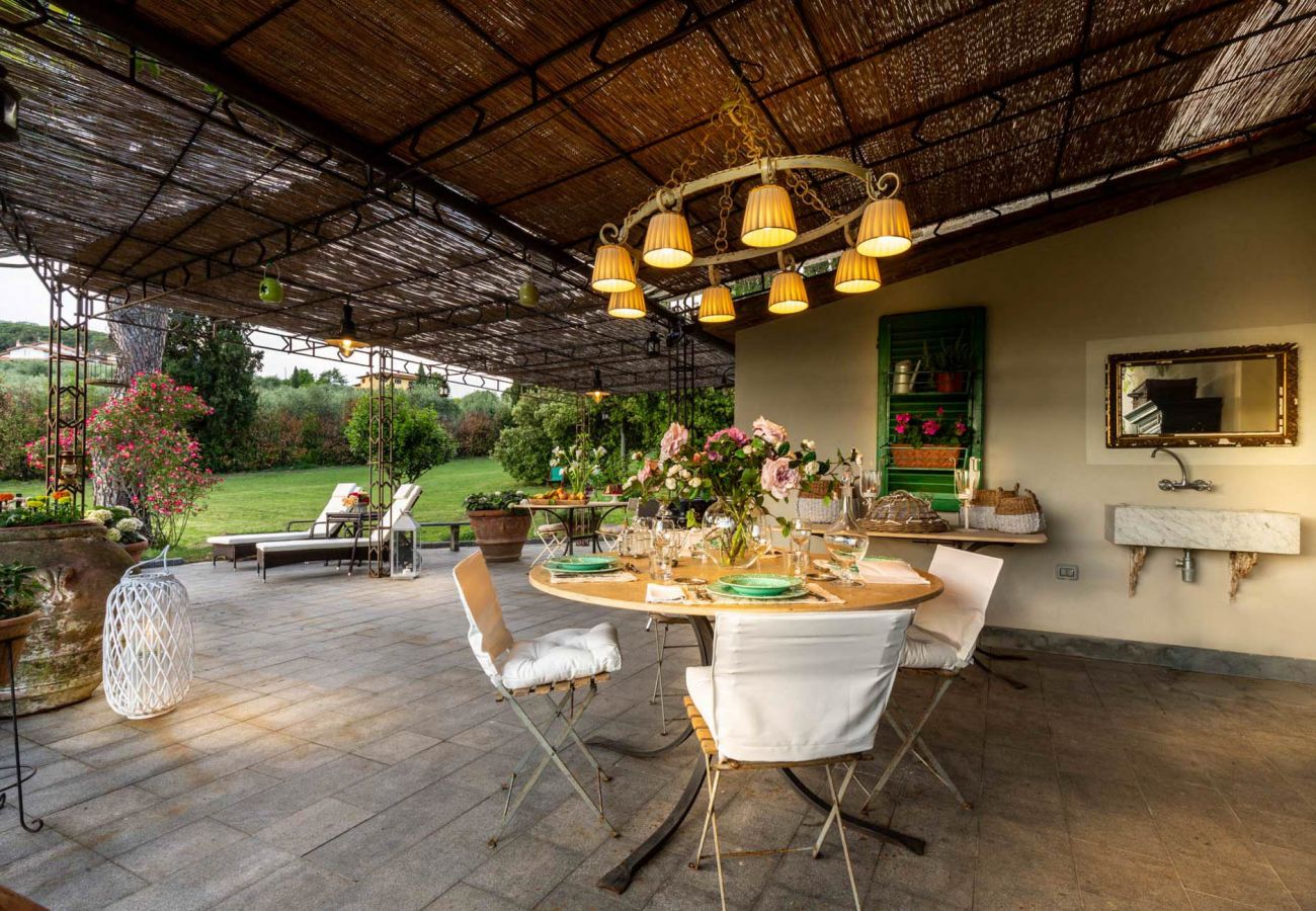 Villa in Pescia - Cottage Nanni Villa in Pescia - Cottage Nanni