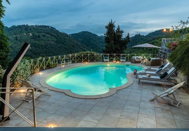 Villa in Camaiore - Casolare Dei Colli Villa in Camaiore - Casolare Dei Colli
