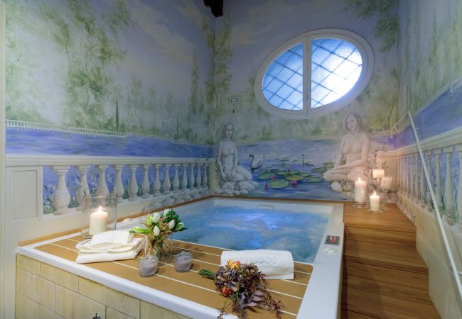 Apartment in Lucca - The Medieval Penthouse | 5 Bedrooms Apartment in Lucca - The Medieval Penthouse | 5 Bedrooms