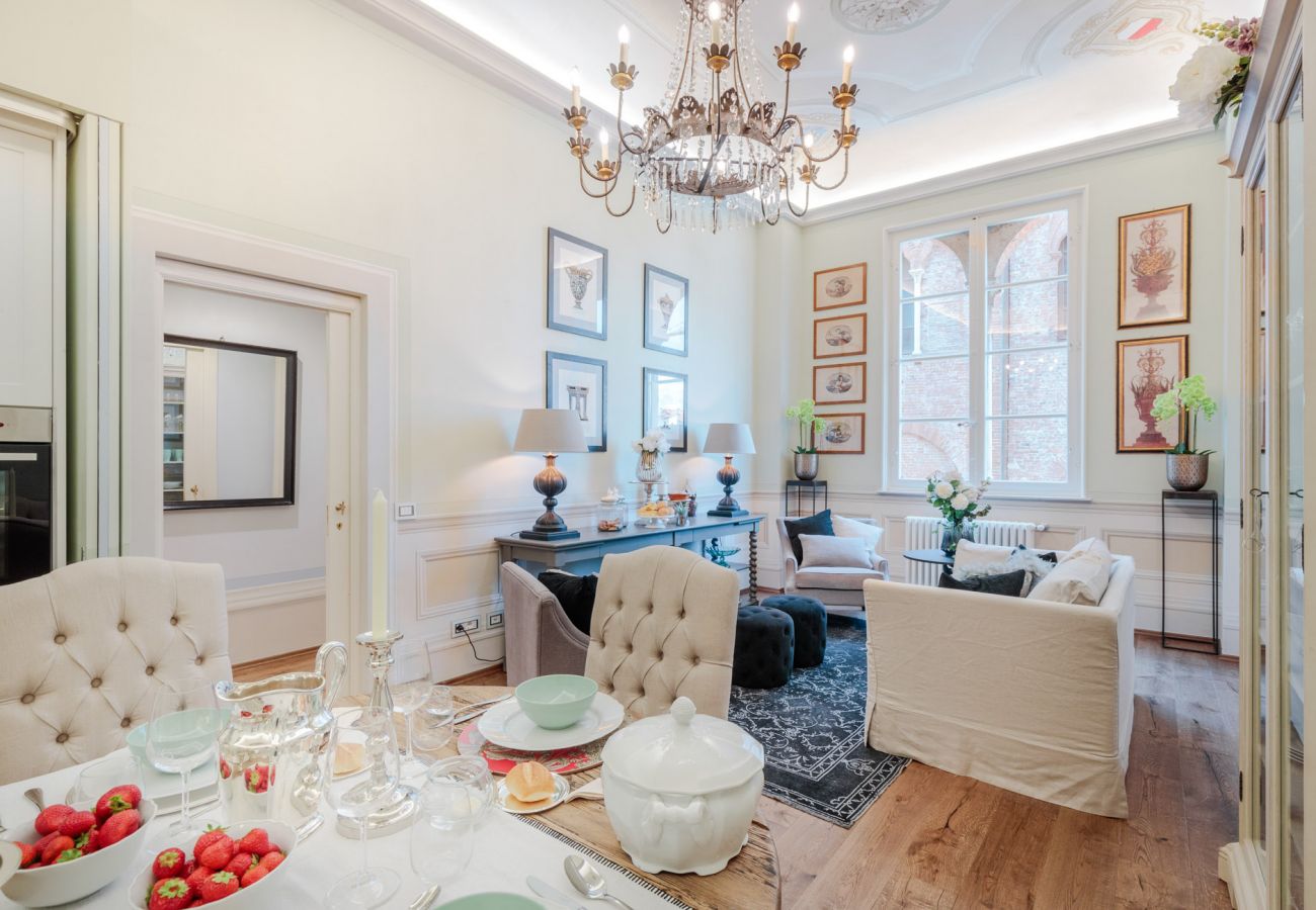 Apartment in Lucca - The Medieval Penthouse | 5 Bedrooms Apartment in Lucca - The Medieval Penthouse | 5 Bedrooms