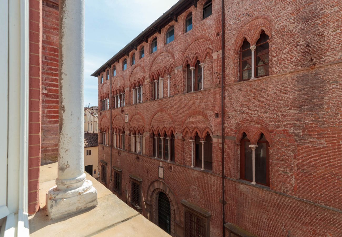 Apartment in Lucca - The Medieval Penthouse | 5 Bedrooms Apartment in Lucca - The Medieval Penthouse | 5 Bedrooms