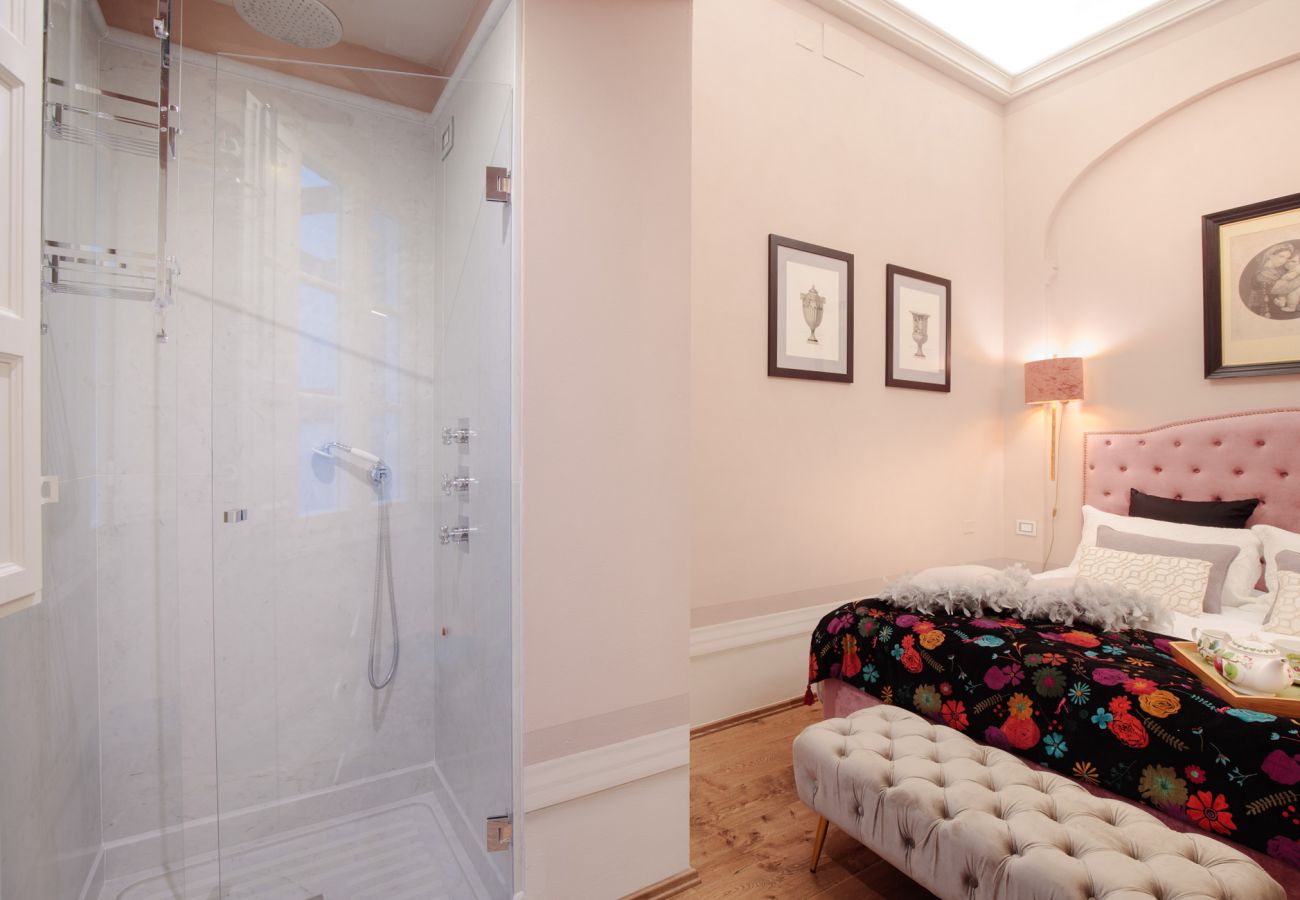 Apartment in Lucca - The Medieval Penthouse | 5 Bedrooms Apartment in Lucca - The Medieval Penthouse | 5 Bedrooms