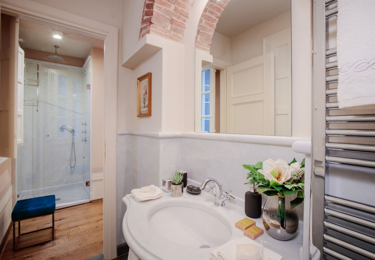 Apartment in Lucca - The Medieval Penthouse | 5 Bedrooms Apartment in Lucca - The Medieval Penthouse | 5 Bedrooms