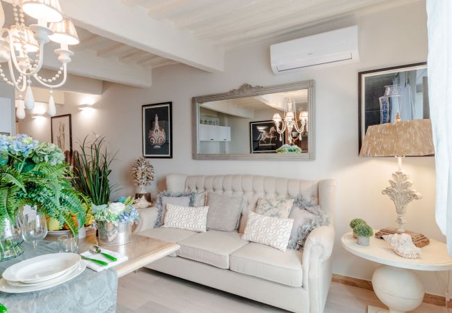 Apartment in Lucca - Casa Blanc Apartment in Lucca - Casa Blanc