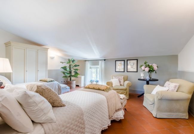 Villa in Capannori - Fattoria Camigliano Wine Estate Villa in Capannori - Fattoria Camigliano Wine Estate