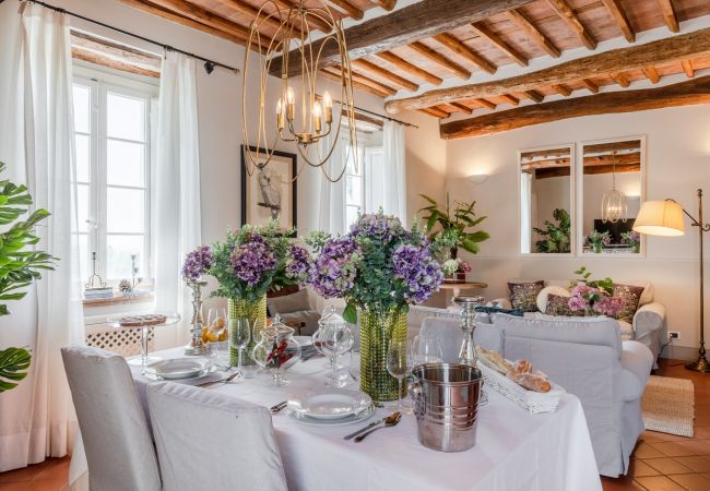 Villa in Capannori - Fattoria Camigliano Wine Estate Villa in Capannori - Fattoria Camigliano Wine Estate