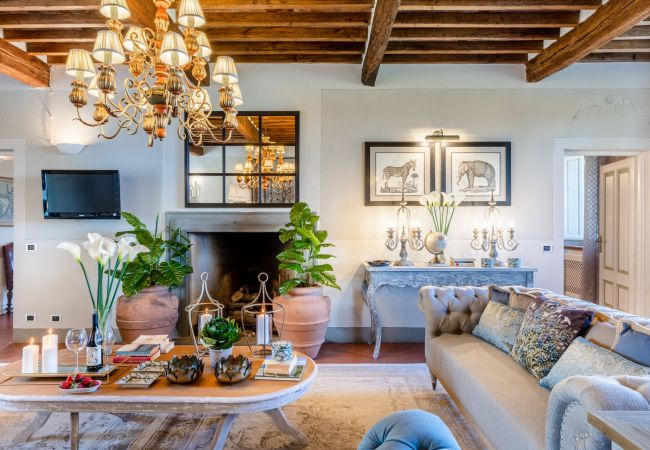 Villa in Capannori - Fattoria Camigliano Wine Estate Villa in Capannori - Fattoria Camigliano Wine Estate