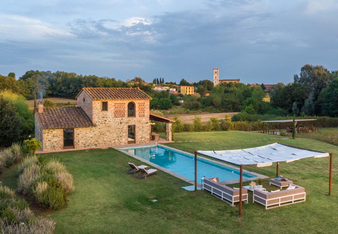 Villa in Orentano - Il Conte Farmhouse Retreat