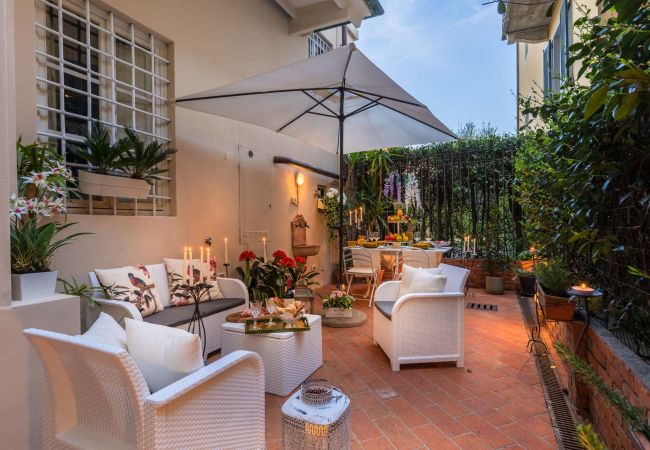 Apartment in Lucca - The Garden Along the Stream Apartment in Lucca - The Garden Along the Stream