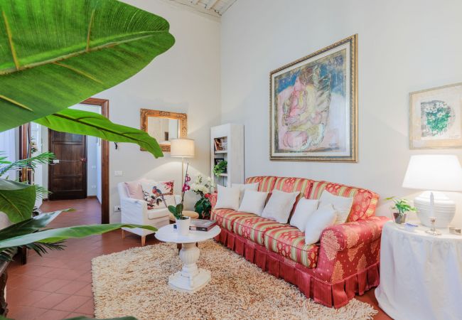 Apartment in Lucca - The Garden Along the Stream Apartment in Lucca - The Garden Along the Stream