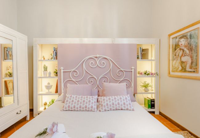 Apartment in Lucca - The Garden Along the Stream Apartment in Lucca - The Garden Along the Stream