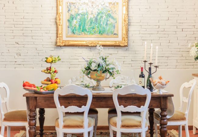 Apartment in Lucca - The Garden Along the Stream Apartment in Lucca - The Garden Along the Stream