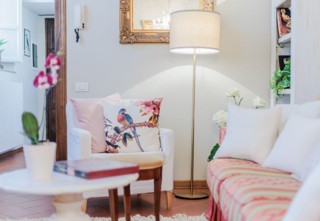 Apartment in Lucca - The Garden Along the Stream Apartment in Lucca - The Garden Along the Stream