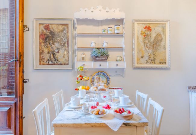 Apartment in Lucca - The Garden Along the Stream Apartment in Lucca - The Garden Along the Stream