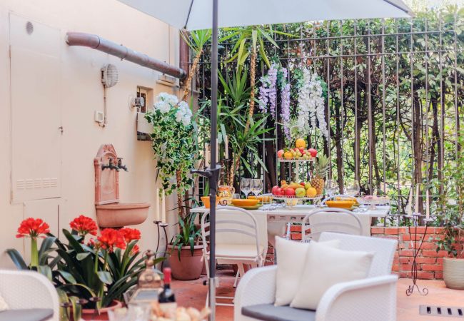 Apartment in Lucca - The Garden Along the Stream Apartment in Lucca - The Garden Along the Stream