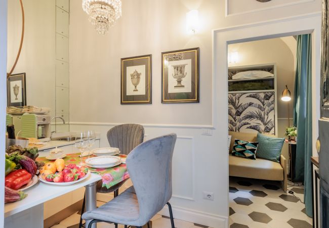 Apartment in Lucca - Busdraghi Studio,Stylish at Via Fillungo