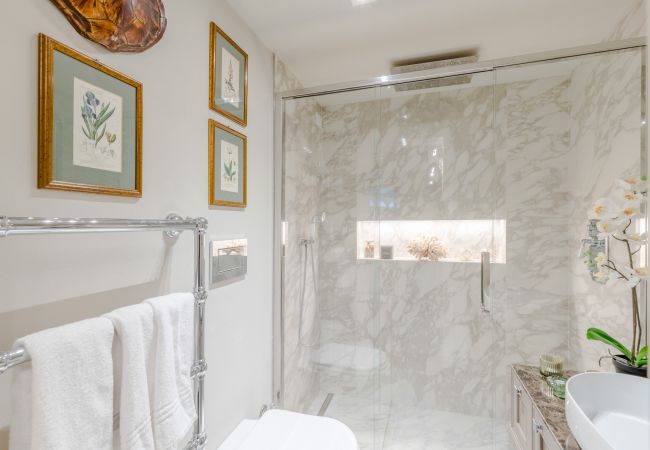 Apartment in Lucca - Casa Vanny, an Apartment with Private Garden Apartment in Lucca - Casa Vanny, an Apartment with Private Garden