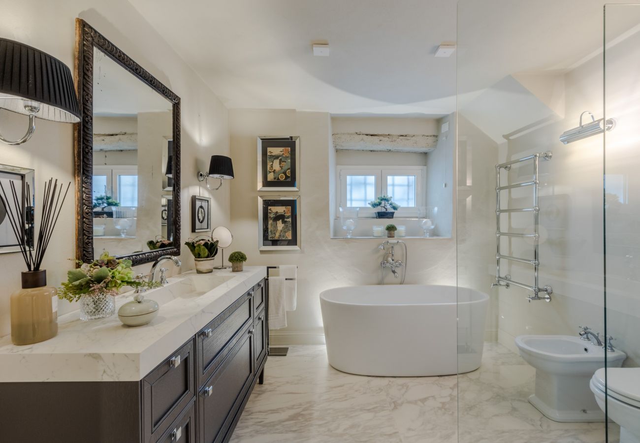 Apartment in Lucca - Casa Vanny, an Apartment with Private Garden Apartment in Lucca - Casa Vanny, an Apartment with Private Garden