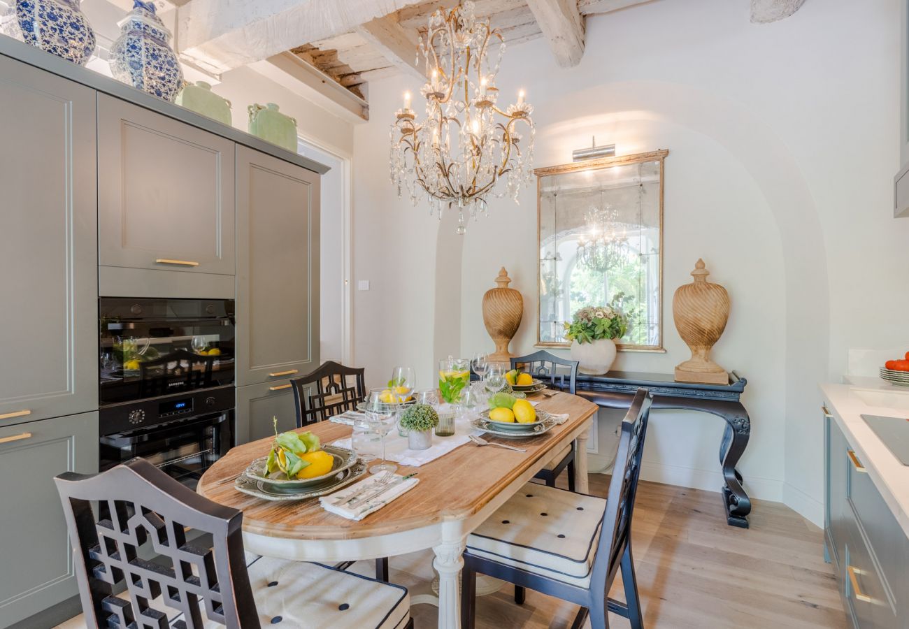 Apartment in Lucca - Casa Vanny, an Apartment with Private Garden Apartment in Lucca - Casa Vanny, an Apartment with Private Garden